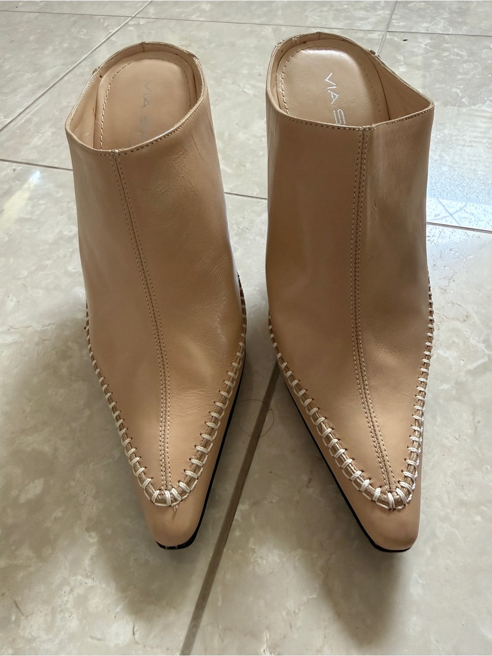 Via Spiga Beige Leather Pointed Mule Clogs with Whipstitch